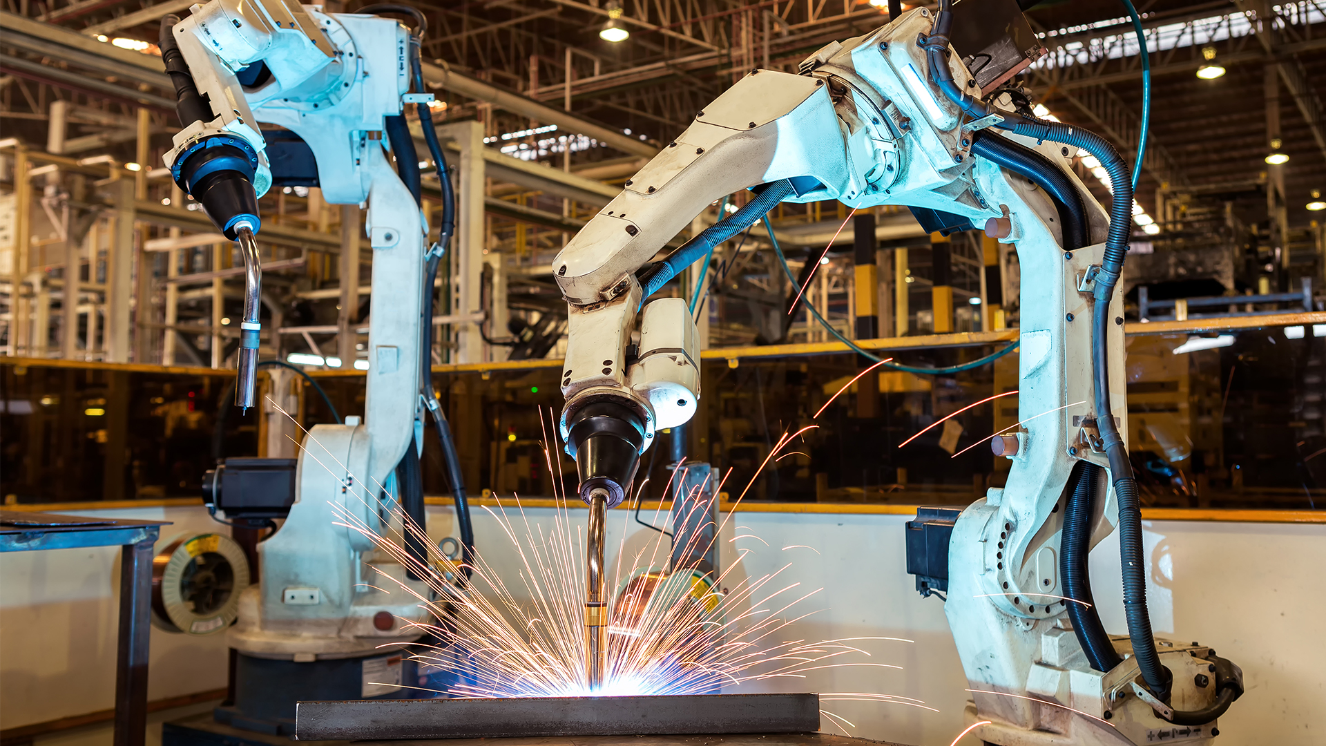 Smart machinery in advanced manufacturing